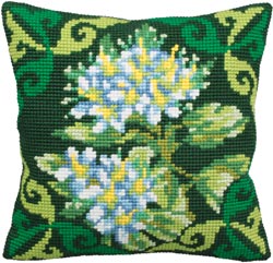 Ledum Vert Pillow by Collection d'Art