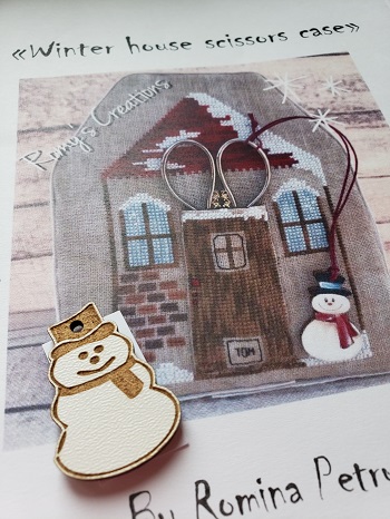 Romy's Creations Winter House scissors case