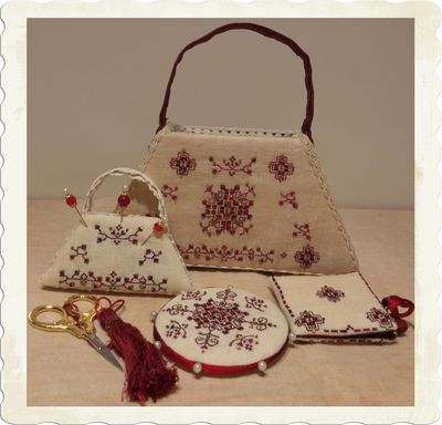 MTV Designs C'est Chic Jewelry Sewing Purse