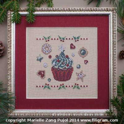 Filigram Christmas cupcake, A92